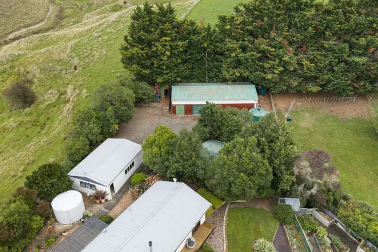 1141 Makino Road Halcombe_20