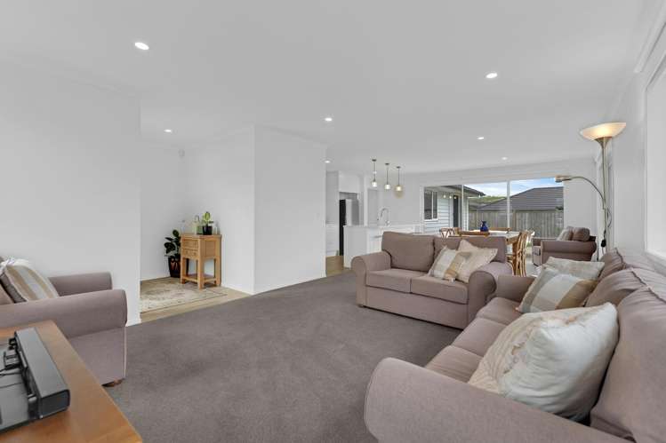 16 Leathem Crescent Pokeno_12