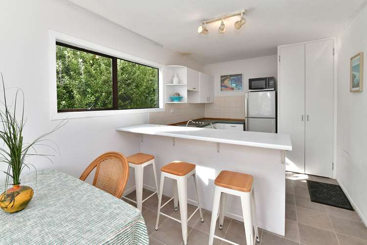 956 Whangaparaoa Road Manly_10