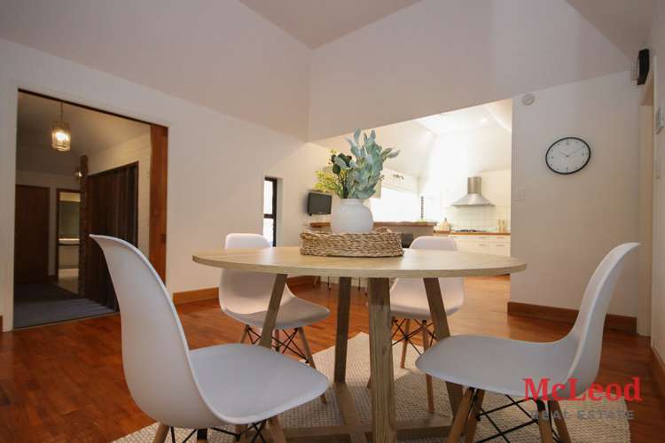 209 Middle Road Allenton_16