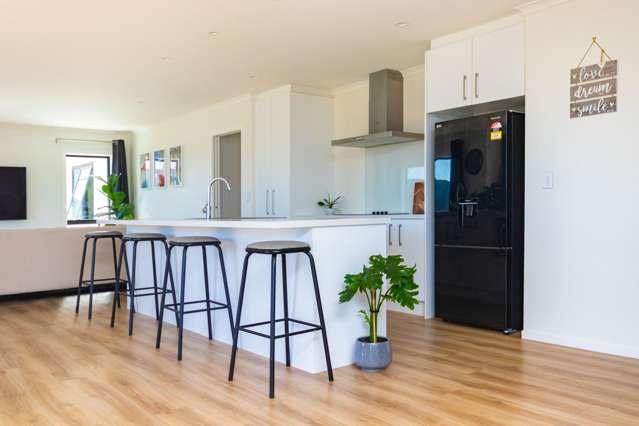 12 Corsica Court Fitzherbert_1