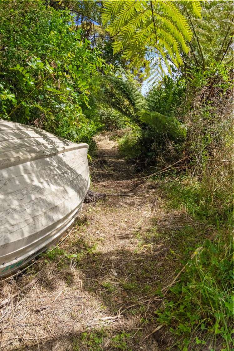 126 Moetapu Bay Road Anakiwa and Surrounds_15