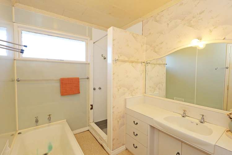 242 Dunns Road Otatara_18