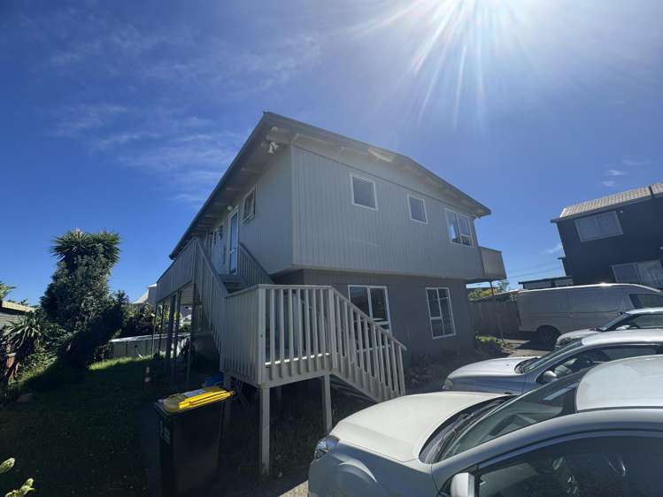 1B Bruce Street (Upstairs) Whitianga_15