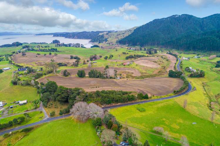 28 Braine Road Oparau_14