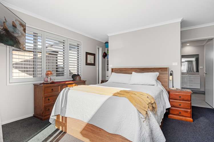 120 Whakaturou Crescent Pyes Pa_10