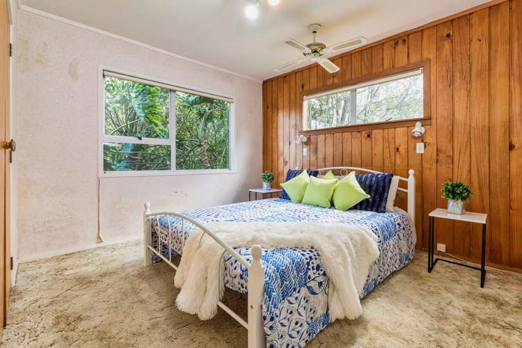 10 Seakens Way Glen Eden_14