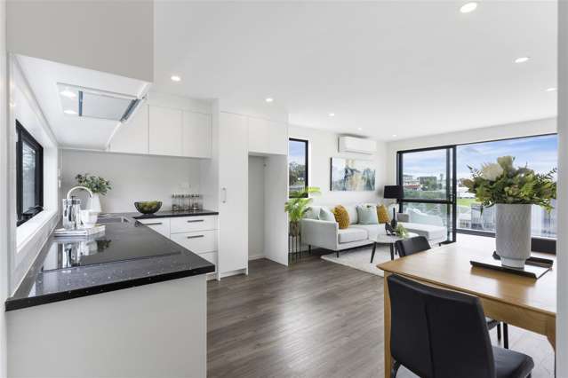 1/8 Chivalry Road Glenfield_2