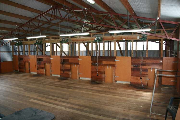 1756 Rawhitiroa Road Eltham_11