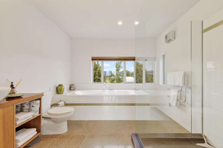 305 Redwood Road Tasman_22