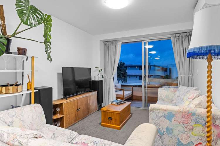 Apt 115/17 Link Crescent Stanmore Bay_22