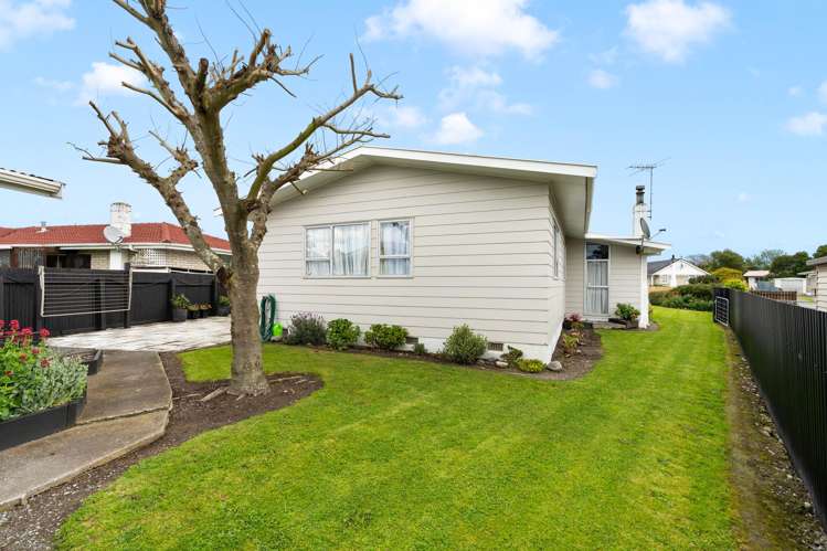1 Leeds Place Masterton_12