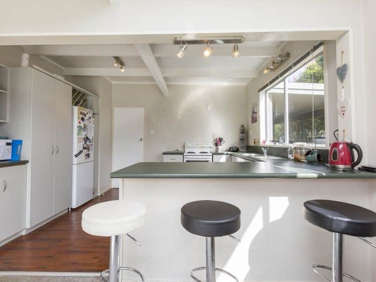 9 Akron Grove Totara Park_7