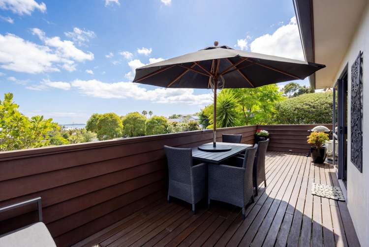 1/96 William Bayes Place Red Beach_15