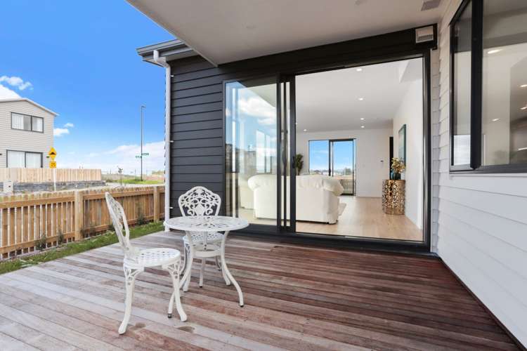 166 Squadron Drive Hobsonville_9