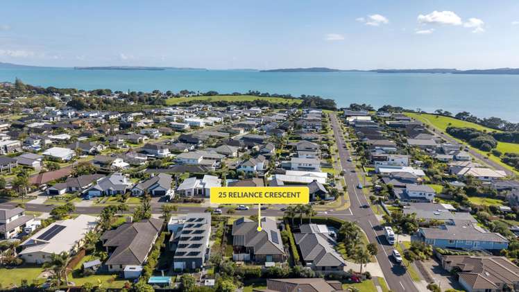 25 Reliance Crescent Beachlands_26