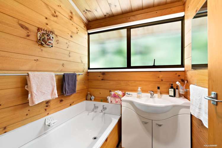 89 Waima Crescent Titirangi_10