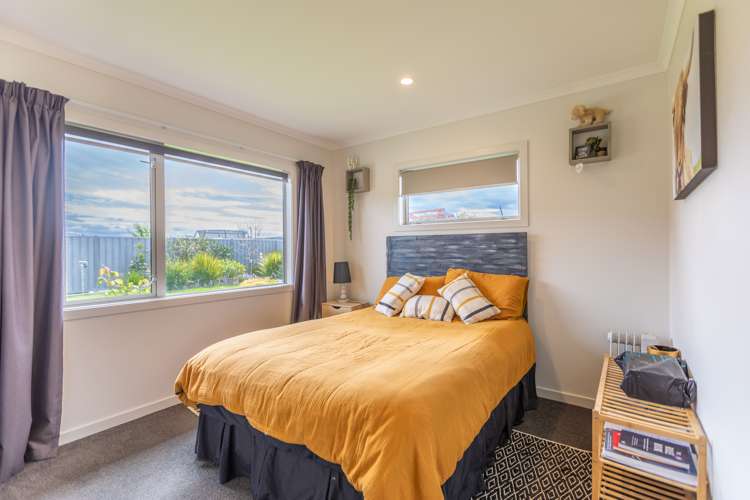24 Pelorus Avenue Poraiti_21