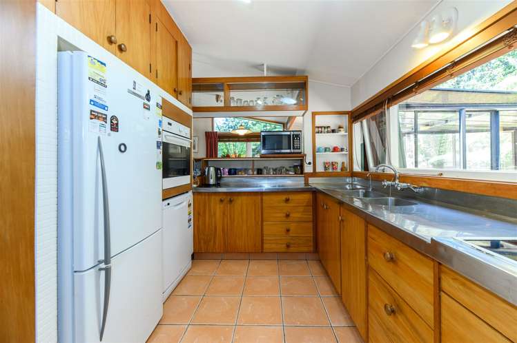 122 Scenic Drive Titirangi_9
