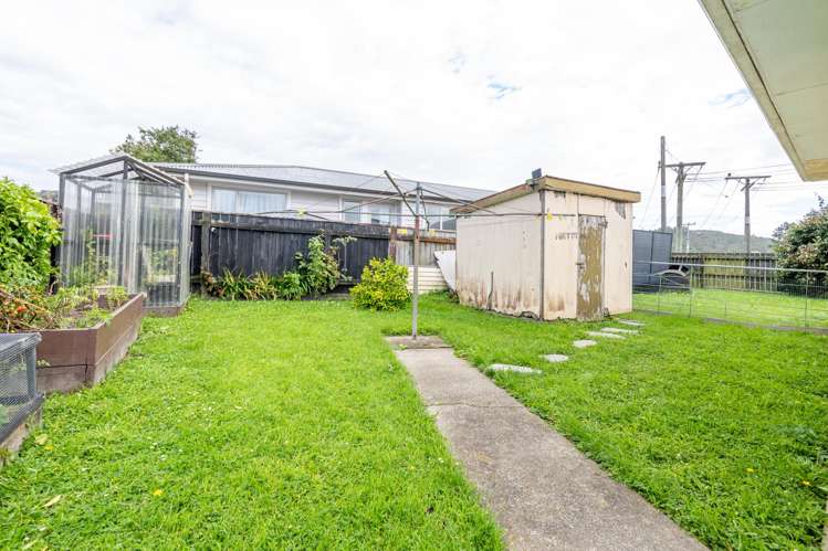 5 The Strand Wainuiomata_14