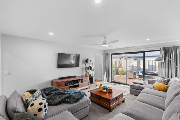 44 Candlesticks Crescent Lincoln_14