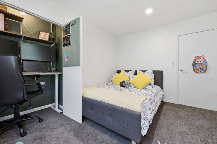 2 Benmore Crescent Pyes Pa_23