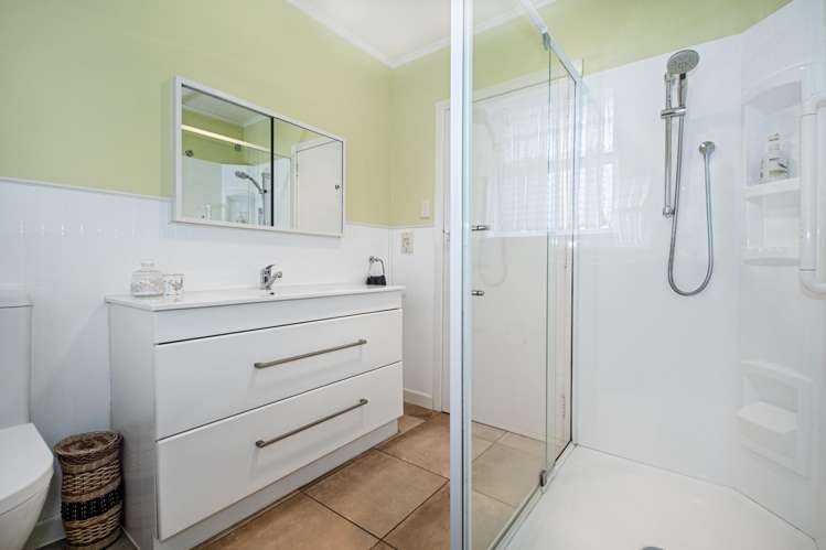 9 Pine Park Road Onerahi_12