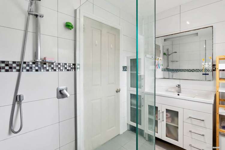 1/19 Regency Place Sunnynook_6