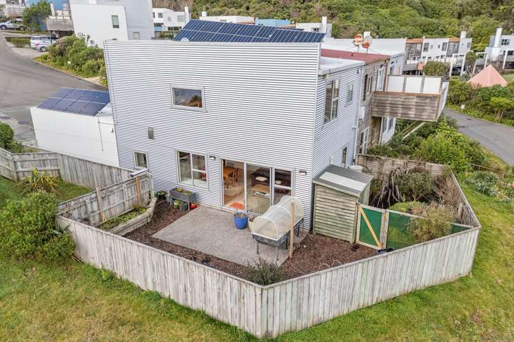 80 Saddleback Grove Karori_23