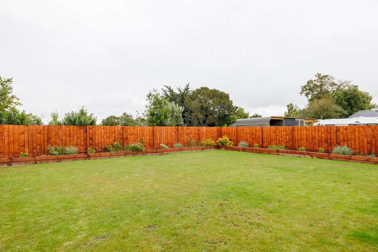 56 Fairview Avenue Feilding_21