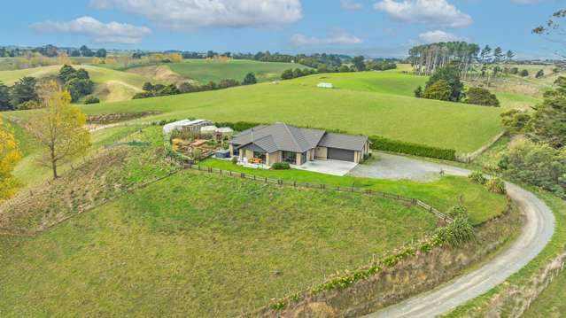 268 Halcombe Road Feilding_1
