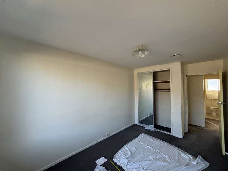 2/557 Gloucester Street Linwood_4