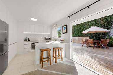 2/120 Orakei Road_2