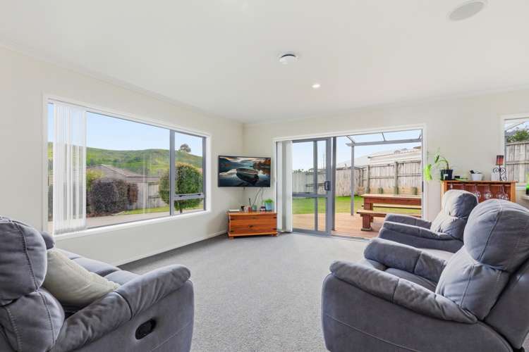 119 Ballintoy Park Drive Welcome Bay_3