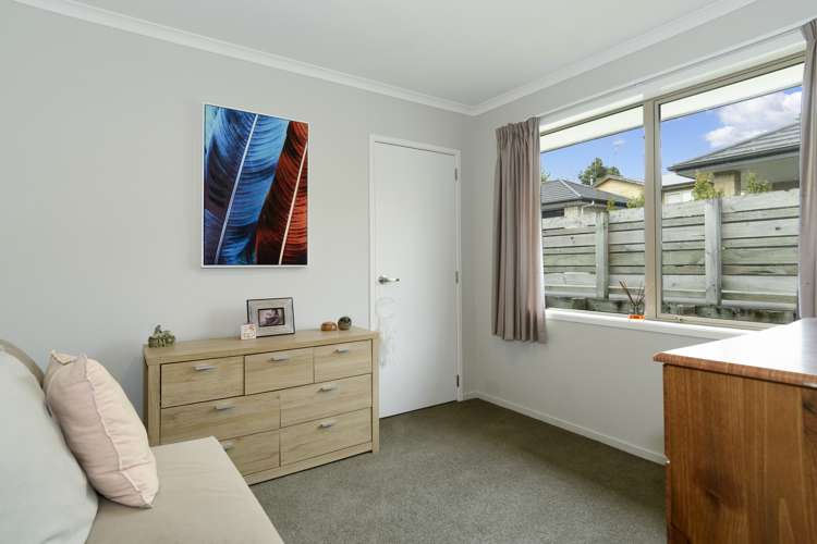 5 Austen Way Hairini_14