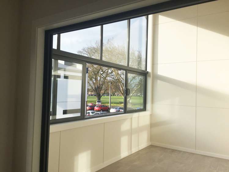 4/15 Cook Street Hamilton East_8