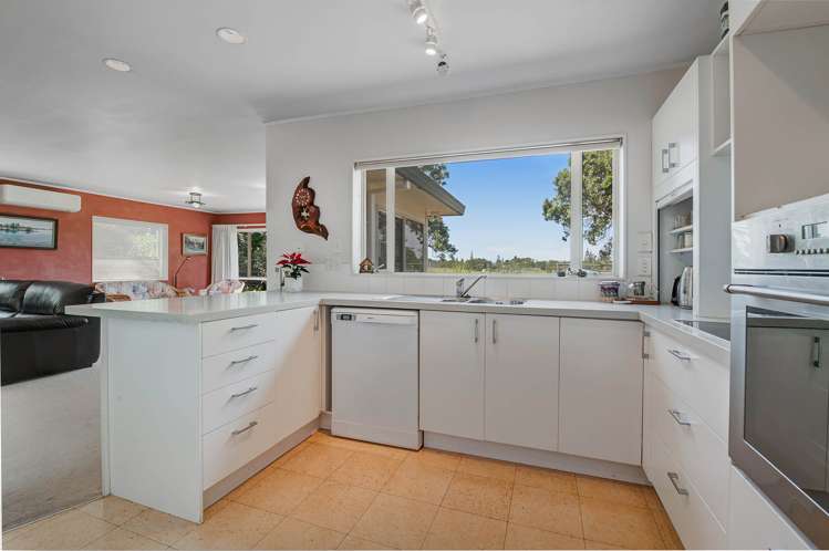 47 Settlers Grove Orewa_9