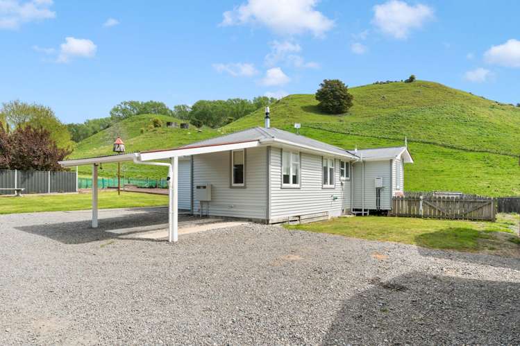 971 Masterton Castlepoint Road Masterton_16