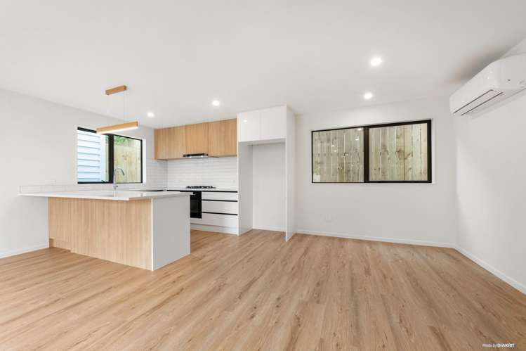 74B Gardner Avenue New Lynn_12