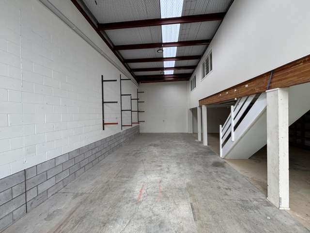 8 Ashfield Road Wairau Valley_1