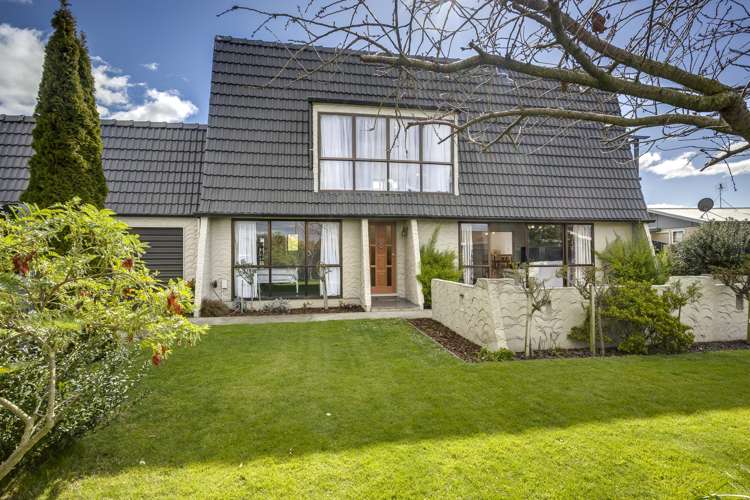 14 Bassett Place Taradale_0