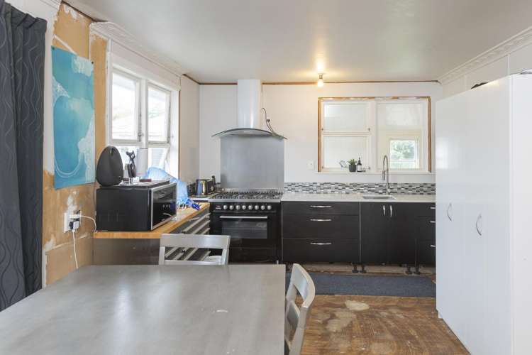 48 Solander Street Tolaga Bay_4