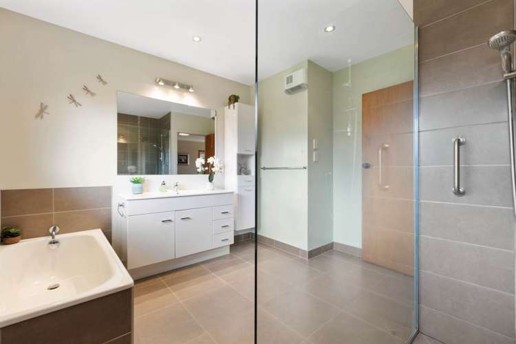 37 Magnolia Avenue Papakura_16