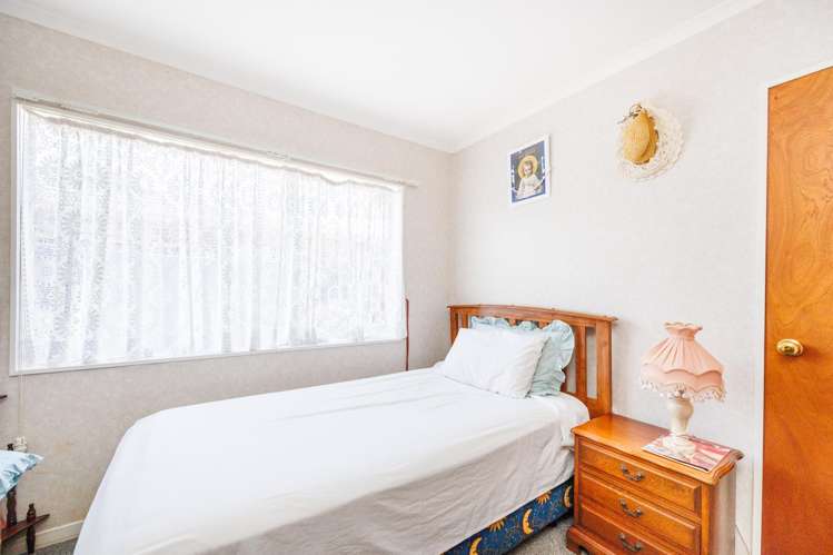 66 Amberley Avenue Highbury_14