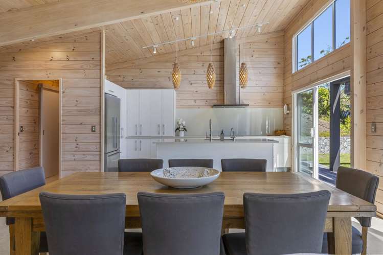 2 Paulines Way Wharewaka_16