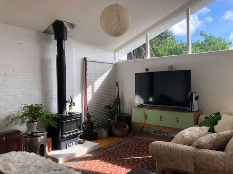 8 Vandeleur Avenue Birkdale_2