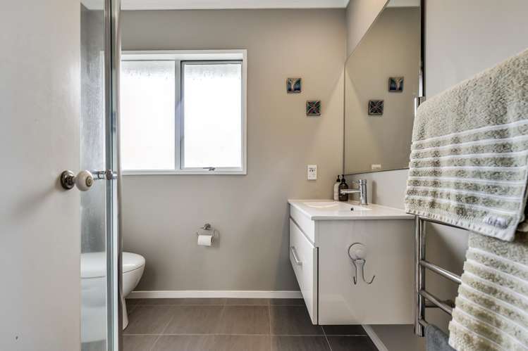 43 Chedworth Avenue Chedworth_11