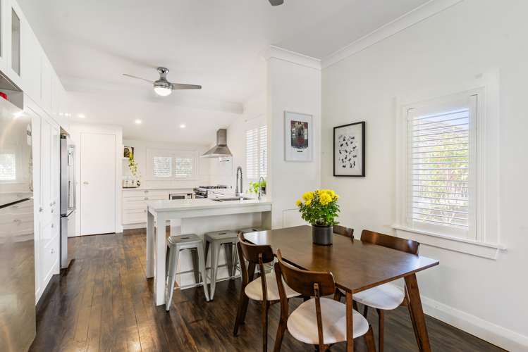 1/27 Onewa Road Northcote_4