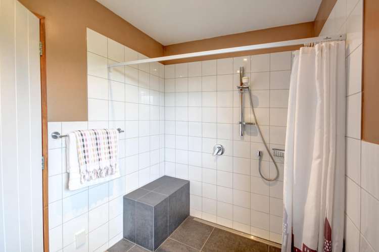 30 McIntosh Road 2492_15