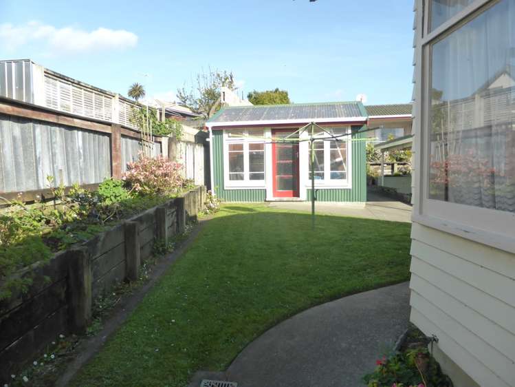 71 Commercial Road Helensville_14